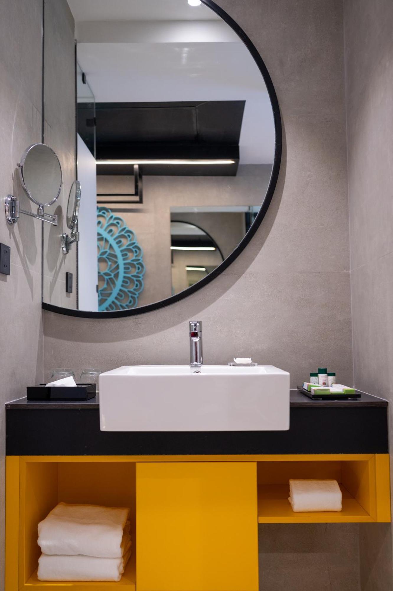 Zibe Luxe Kakinada By Grt Hotels Екстериор снимка