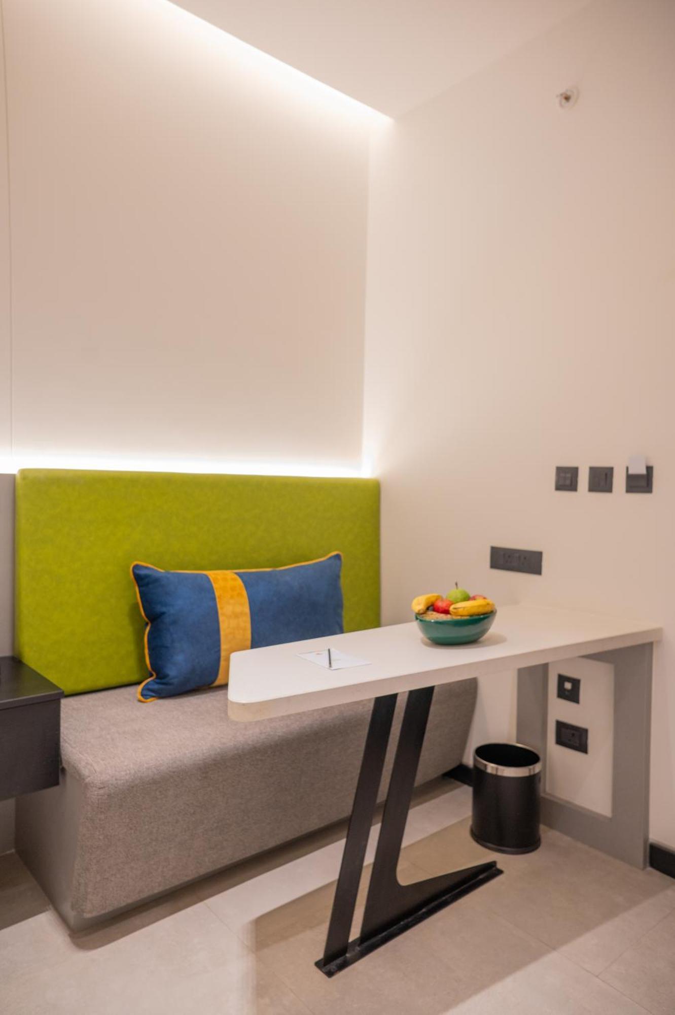Zibe Luxe Kakinada By Grt Hotels Екстериор снимка